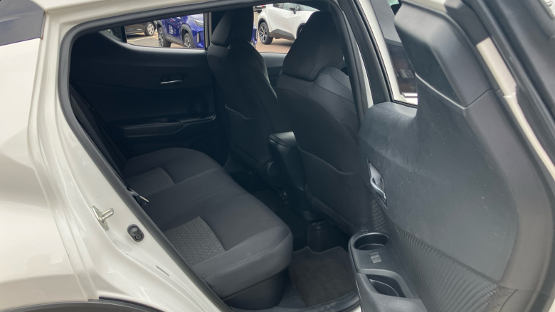 Toyota C-HR 2.0 Hybrid Design 5dr CVT Hybrid Hatchback